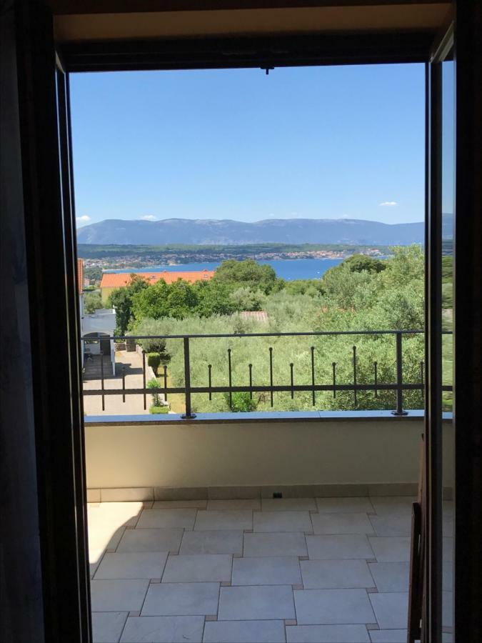 Simonetti Apartments Malinska Kültér fotó